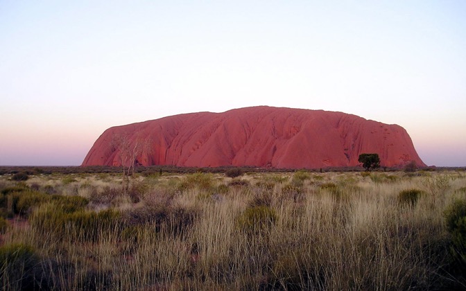 High-resolution desktop wallpaper Uluru - Ayres Rock by Richard Manning