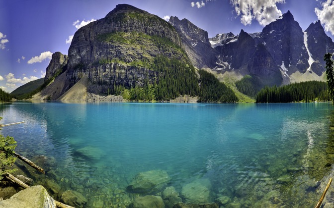 High-resolution desktop wallpaper Moraine Lake Panorama by lucasjungmann