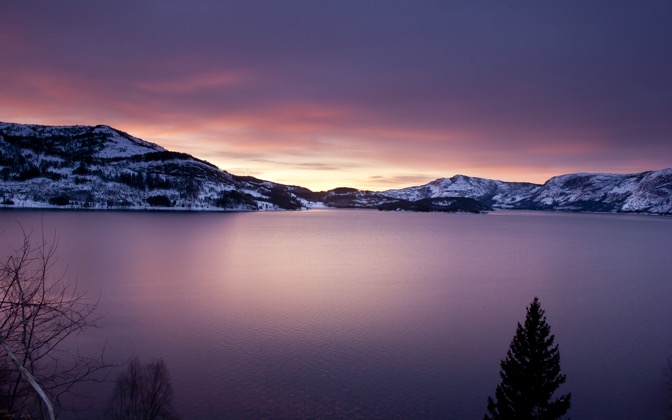 High-resolution desktop wallpaper Norwegian Sunrise by tinyfoxphotography