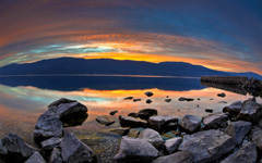 High-resolution desktop wallpaper Sunset on Lake Okanagan by lucasjungmann