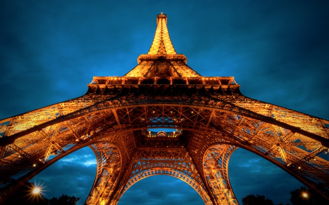 High-resolution desktop wallpaper La Tour Eiffel by jaullmann2