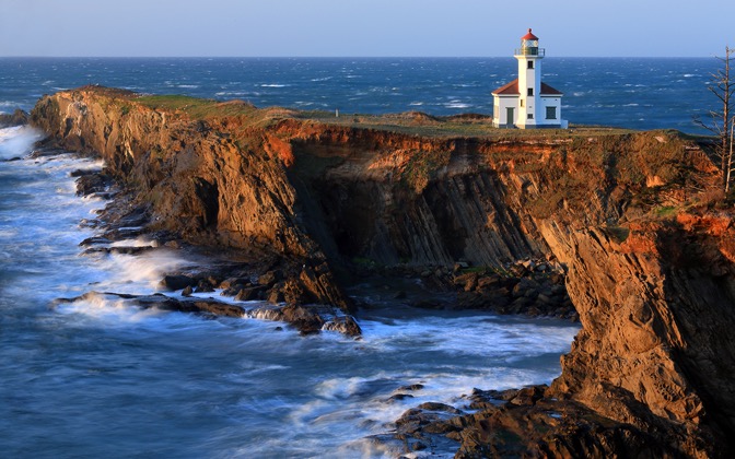 High-resolution desktop wallpaper Cape Arago Lighthouse by Robert Bynum