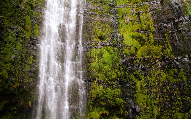 High-resolution desktop wallpaper Waimoku Falls by studio9photography