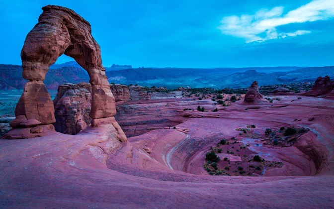 InterfaceLIFT Wallpaper: Delicate Arch After Hours
