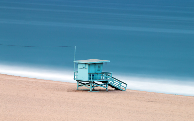 High-resolution desktop wallpaper Venice Beach Lifeguard Tower by auburnalum06