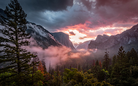 High-resolution desktop wallpaper Misty Yosemite by scarbrtj
