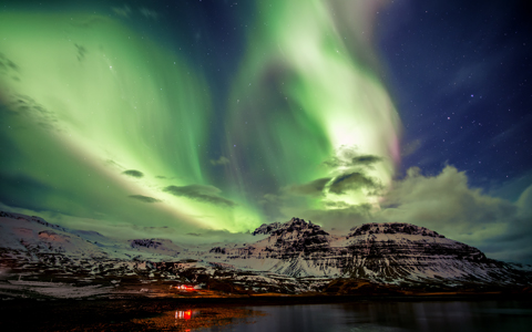 High-resolution desktop wallpaper Wings of Angels - Northern Lights on Iceland by Dominic Kamp
