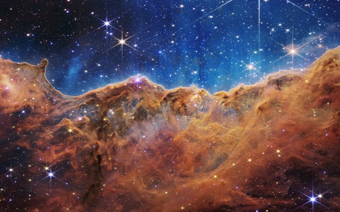 High-resolution desktop wallpaper Cosmic Cliffs in the Carina Nebula by NASA Images