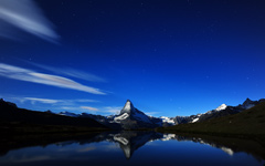 Matterhorn's Midnight Reflection wallpaper